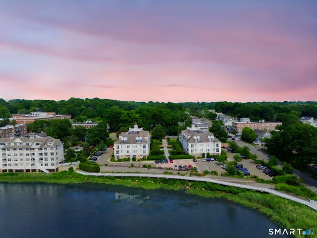 142 East Avenue A404, Norwalk, CT 06851