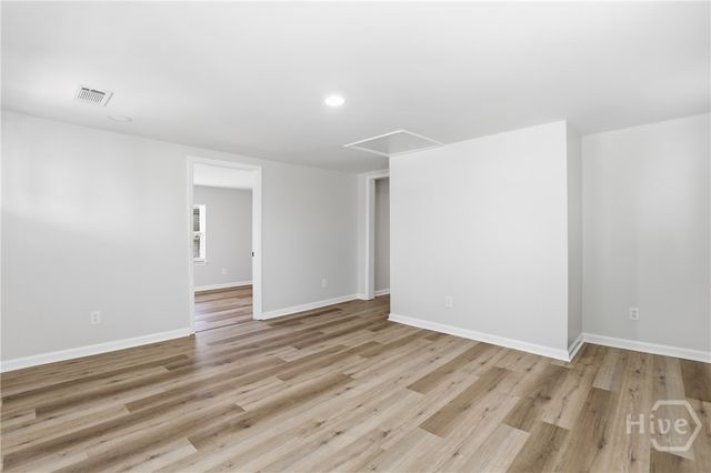 1009 W 52nd Street, Savannah, GA 31405