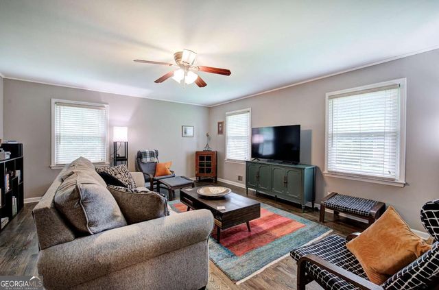 16 Jones Mill Place, Cartersville, GA 30120