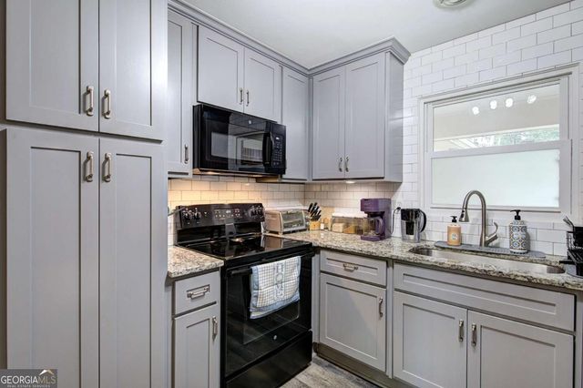 16 Jones Mill Place, Cartersville, GA 30120