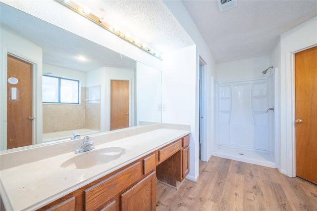 1805 Willow Bend Road, Wharton, TX 77488