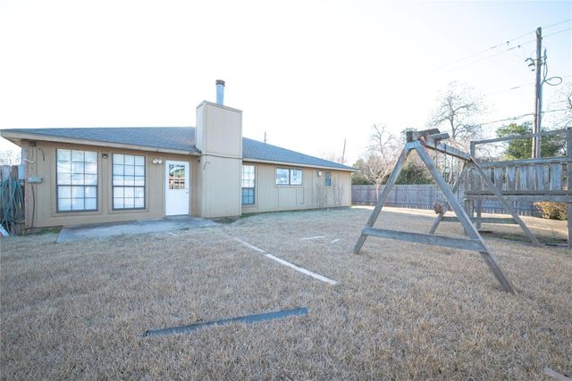 1805 Willow Bend Road, Wharton, TX 77488