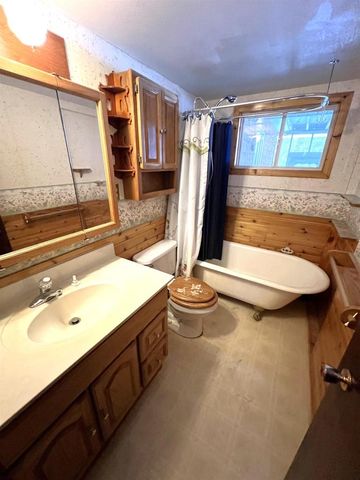 2640 Winquist Road, Rhinelander, WI 54501