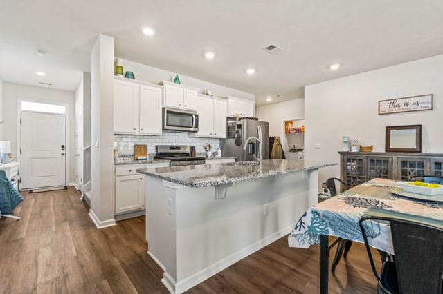 440 Royal Arch Dr., Conway, SC 29526