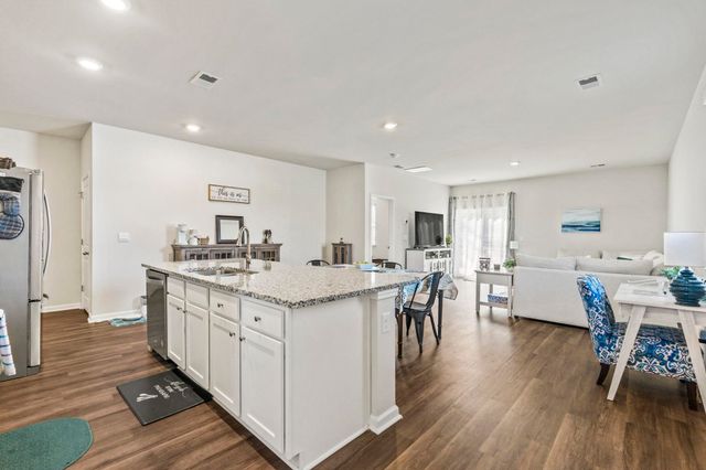 440 Royal Arch Dr., Conway, SC 29526