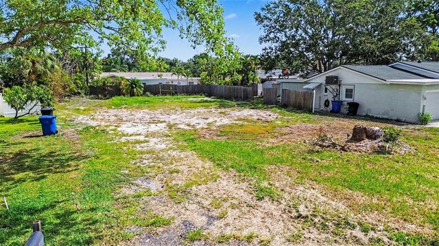 1737 COLORADO AVENUE NE, St Petersburg, FL 33703