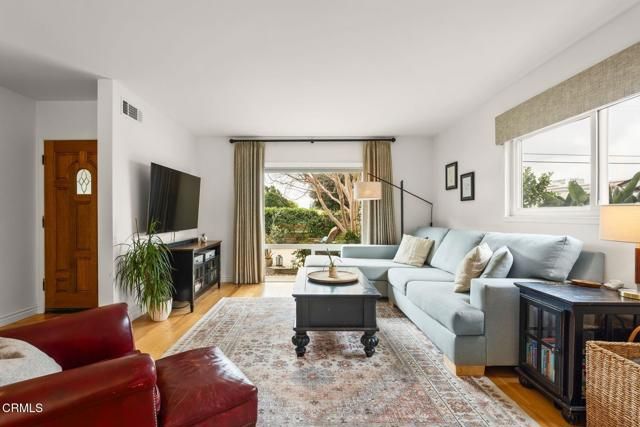 4725 Loma Vista Road, Ventura, CA 93003