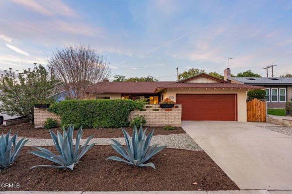 4725 Loma Vista Road, Ventura, CA 93003