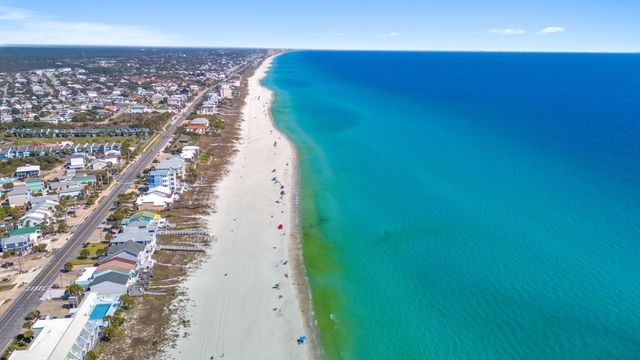 22611 Hilltop Avenue, Panama City Beach, FL 32413