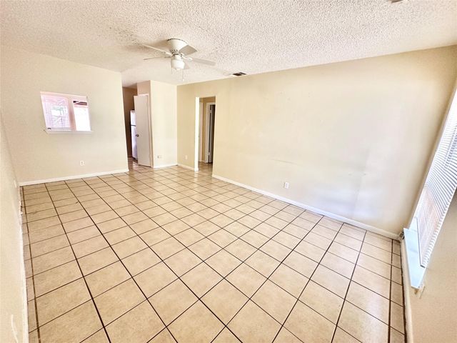 207 W William Cannon DR B, Austin, TX 78745