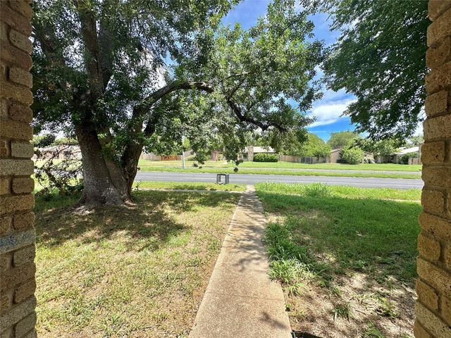 207 W William Cannon DR B, Austin, TX 78745