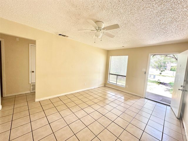 207 W William Cannon DR B, Austin, TX 78745