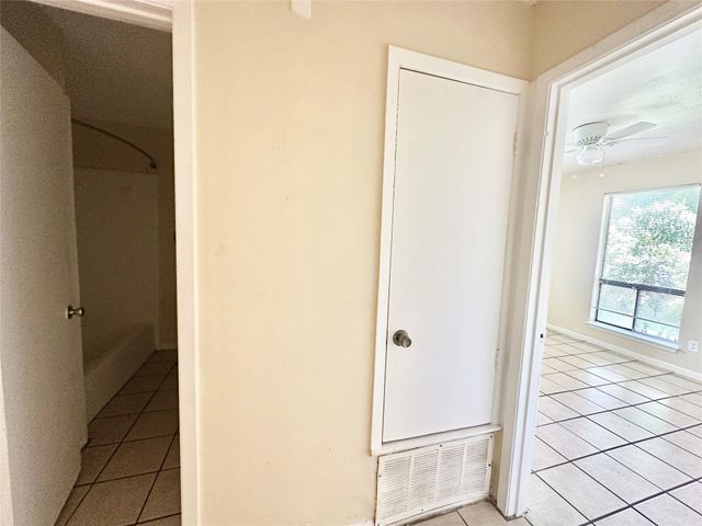 207 W William Cannon DR B, Austin, TX 78745