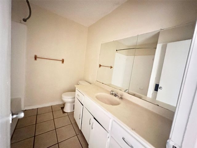 207 W William Cannon DR B, Austin, TX 78745