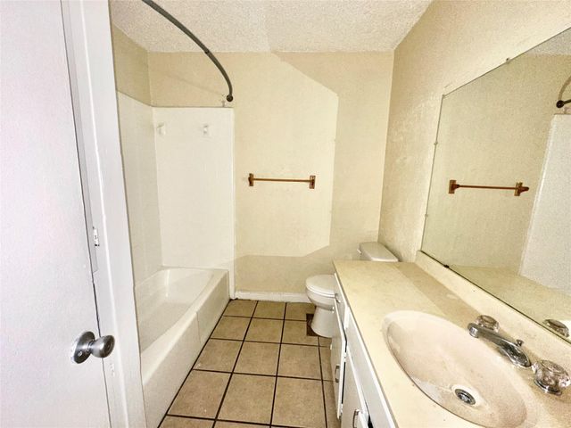 207 W William Cannon DR B, Austin, TX 78745