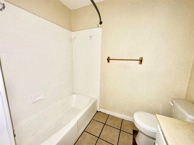 207 W William Cannon DR B, Austin, TX 78745
