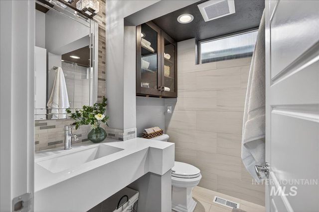 2987 S Old Hickory Way, Boise, ID 83716