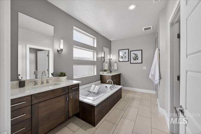 2987 S Old Hickory Way, Boise, ID 83716