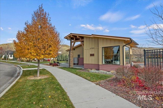 2987 S Old Hickory Way, Boise, ID 83716