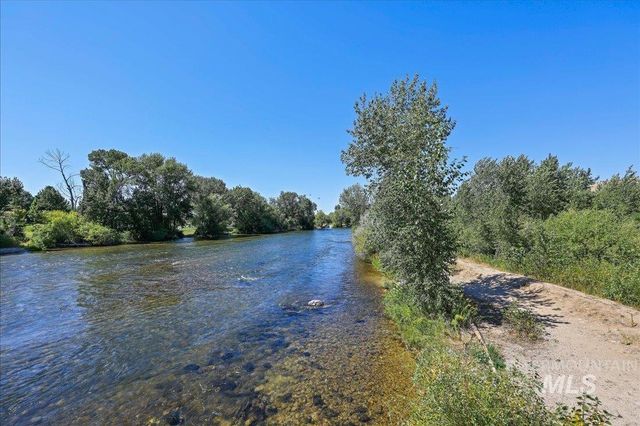 2987 S Old Hickory Way, Boise, ID 83716