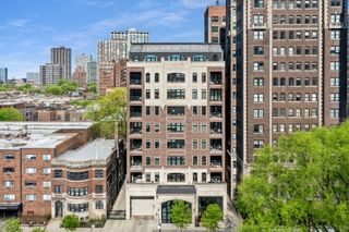 434 W Melrose Street 601, Chicago, IL 60657