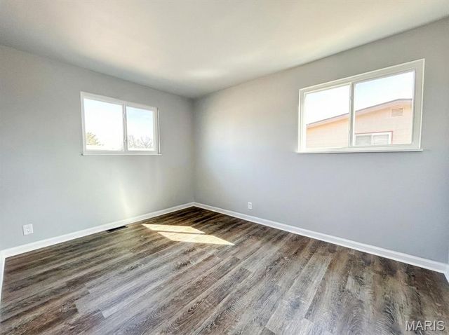 670 Starlet Drive, Florissant, MO 63031