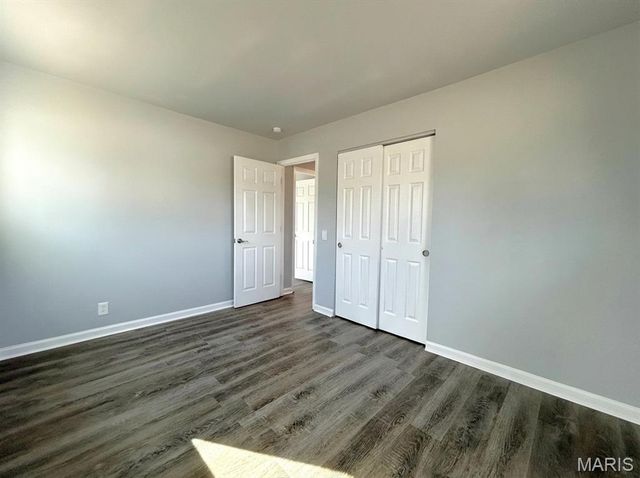 670 Starlet Drive, Florissant, MO 63031