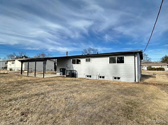 670 Starlet Drive, Florissant, MO 63031