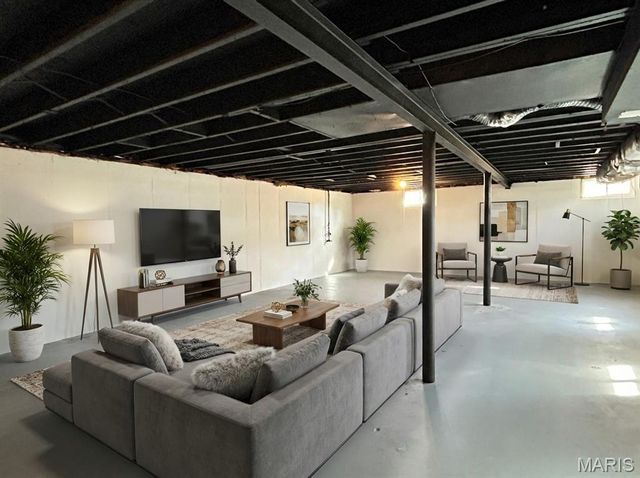 670 Starlet Drive, Florissant, MO 63031