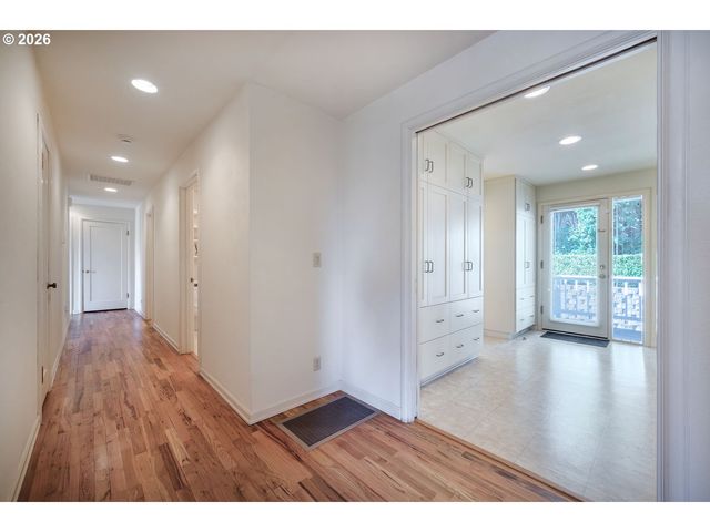 2196 OLIVE St, Eugene, OR 97405
