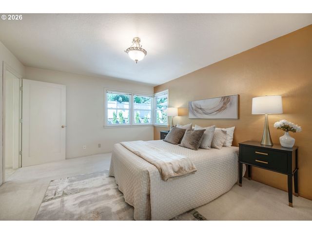 2196 OLIVE St, Eugene, OR 97405