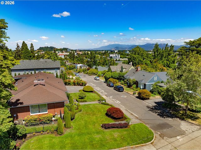 2196 OLIVE St, Eugene, OR 97405