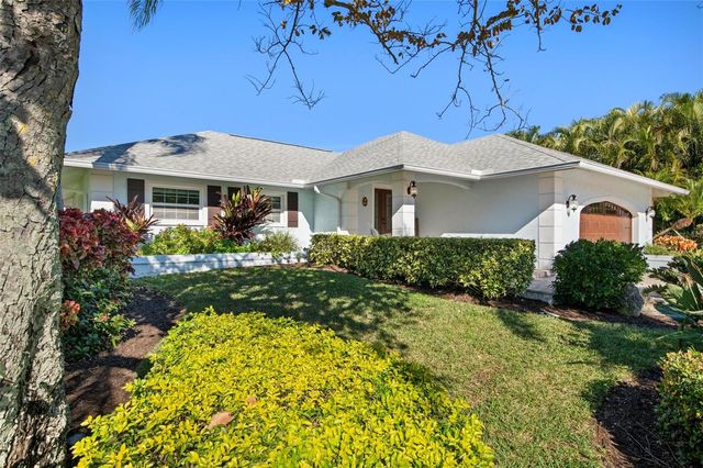 607 NORTH POINT DRIVE, Holmes Beach, FL 34217