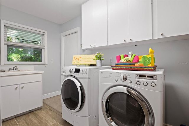 607 NORTH POINT DRIVE, Holmes Beach, FL 34217