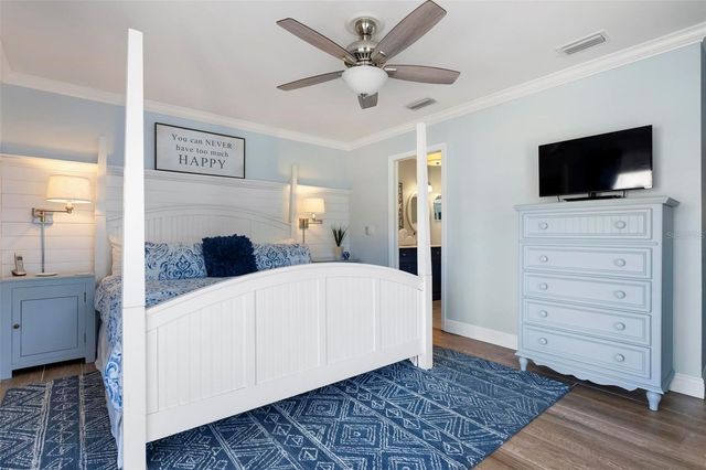 607 NORTH POINT DRIVE, Holmes Beach, FL 34217