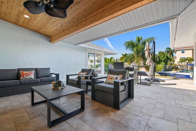 607 NORTH POINT DRIVE, Holmes Beach, FL 34217