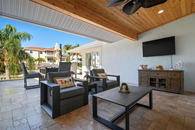 607 NORTH POINT DRIVE, Holmes Beach, FL 34217