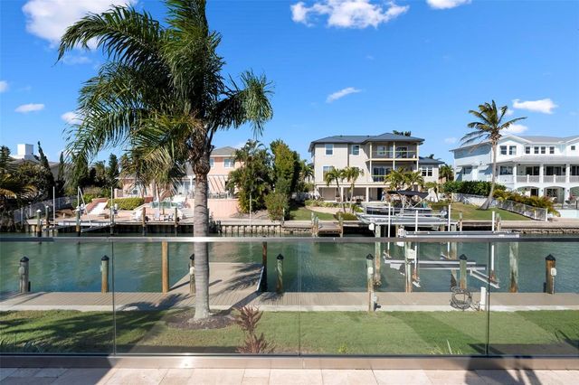 607 NORTH POINT DRIVE, Holmes Beach, FL 34217