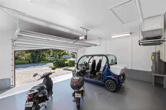 607 NORTH POINT DRIVE, Holmes Beach, FL 34217