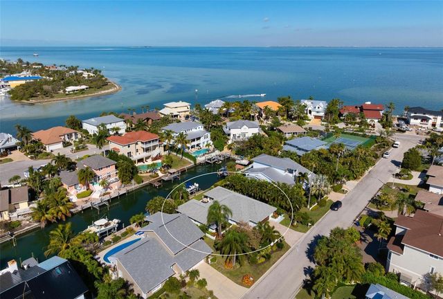 607 NORTH POINT DRIVE, Holmes Beach, FL 34217
