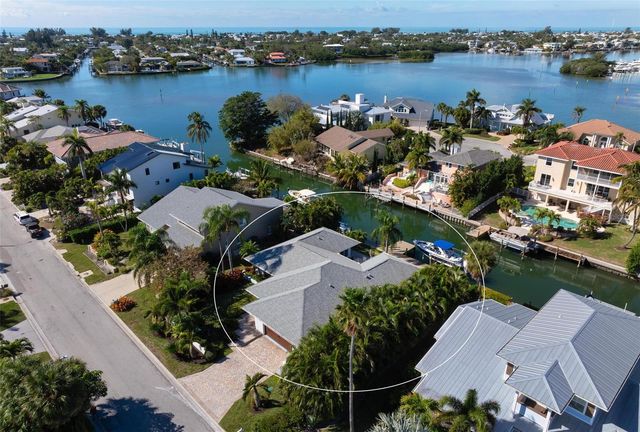 607 NORTH POINT DRIVE, Holmes Beach, FL 34217