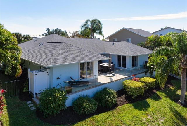 607 NORTH POINT DRIVE, Holmes Beach, FL 34217