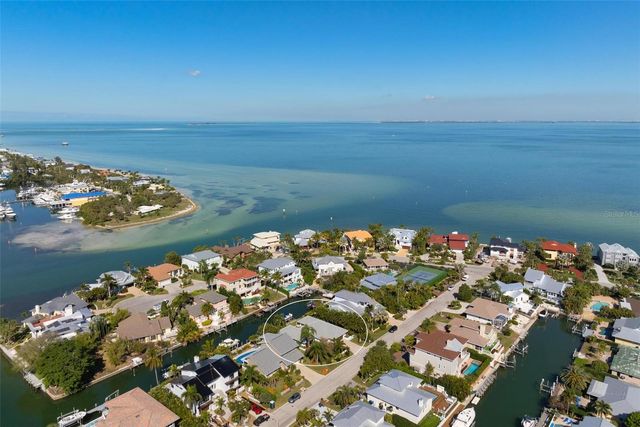 607 NORTH POINT DRIVE, Holmes Beach, FL 34217