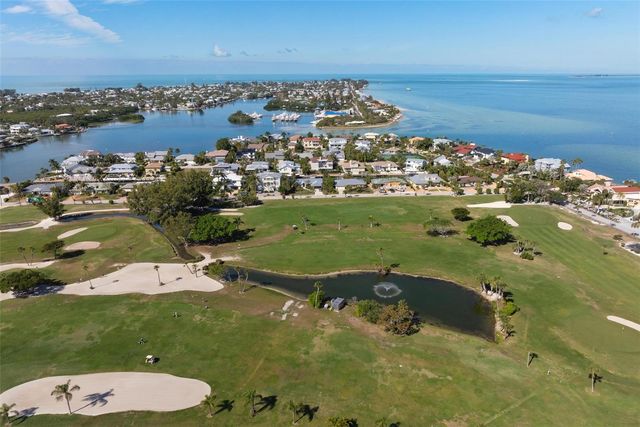 607 NORTH POINT DRIVE, Holmes Beach, FL 34217