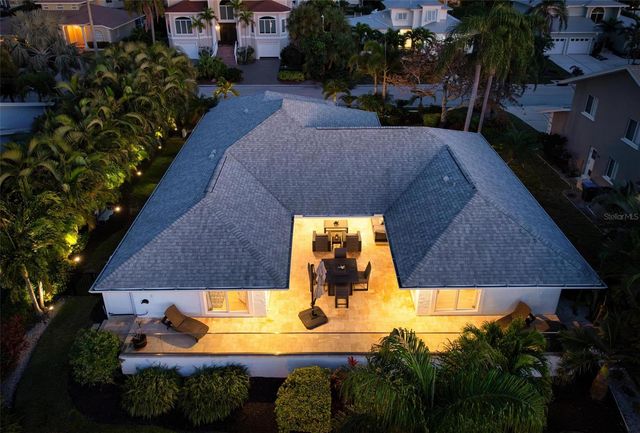 607 NORTH POINT DRIVE, Holmes Beach, FL 34217