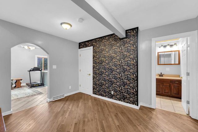 8660 Buena DRIVE, Burlington, WI 53105