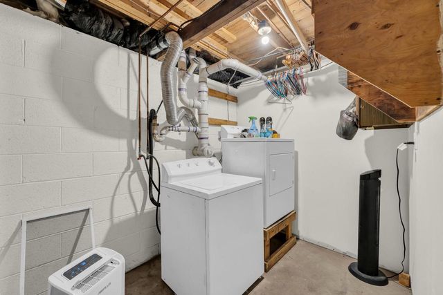 8660 Buena DRIVE, Burlington, WI 53105