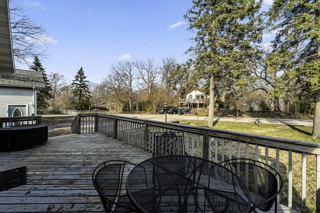 8660 Buena DRIVE, Burlington, WI 53105