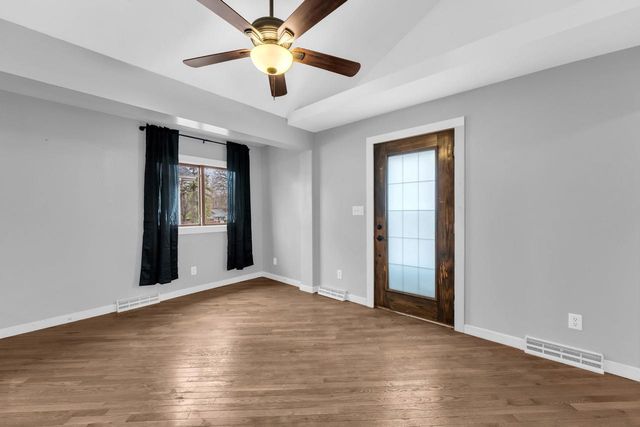 8660 Buena DRIVE, Burlington, WI 53105