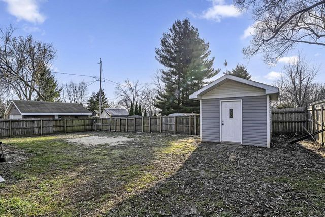 8660 Buena DRIVE, Burlington, WI 53105